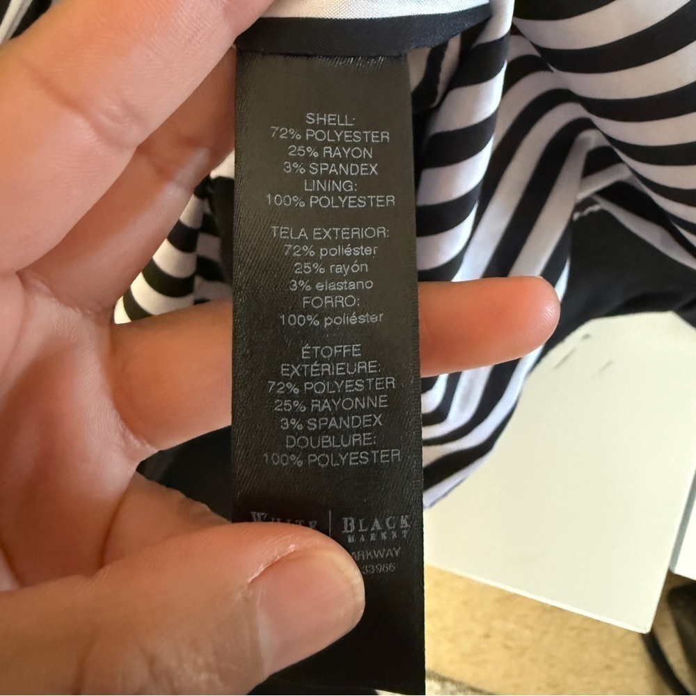 White House Black Market Black Blazer- Size 6 - Picture 10 of 10